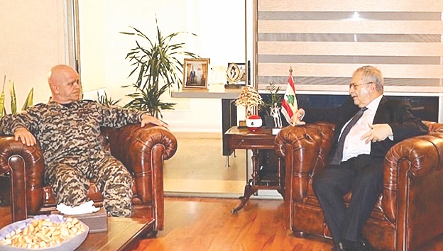 متري ممثلًا سلام وشقير وسفير أستراليا زاروا أمن الدولة معزين بالشهداء الـ13