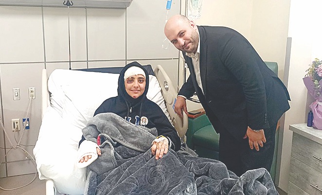 وزير الصحة يعاين الإعلامية فرج في مستشفى الزهراء