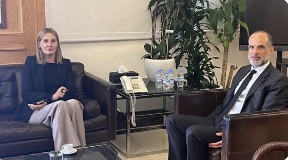 رسامني عرض في اجتماع ملفات مرتبطة بالنقل والمعابر الحدودية بين لبنان وسوريا واستقبل سفيرة النرويج