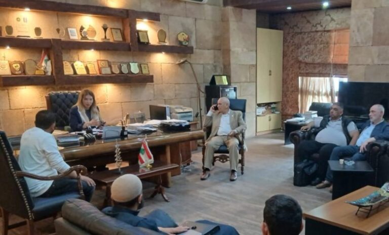 اجتماع مثمر مع محافظ الشمال لإيجاد حل جذري لمطمر الموت في الفوار