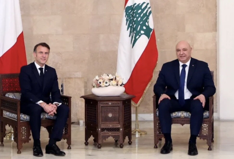 عون يبحث مع ماكرون مسار المفاوضات لإنهاء التصعيد في لبنان