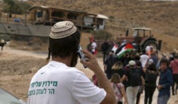 6 دول تفرض عقوبات على مستوطنين