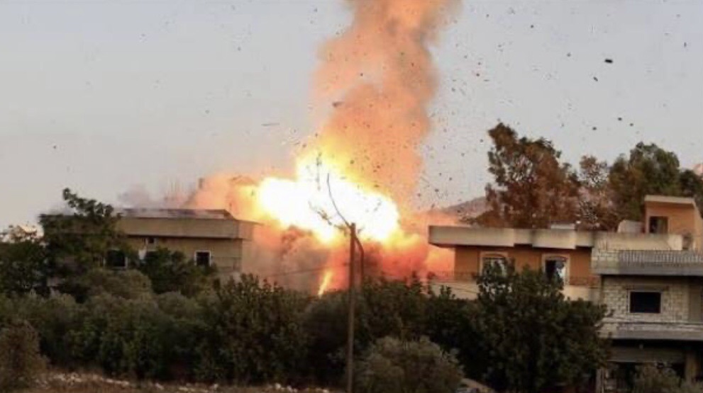 غارة على محيط مستشفى في صور: شهيد و17 جريحاً بينهم طواقم طبية