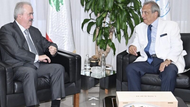 حبيب يتابع مع وزير المال إعفاء مقترضي مصرف الإسكان من الرسم العقاري&nbsp;