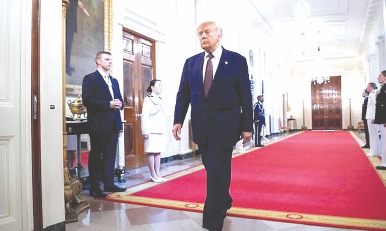 ترامب: إسرائيل ستفعل ما أقوله ولولا تدخلي لسحقت