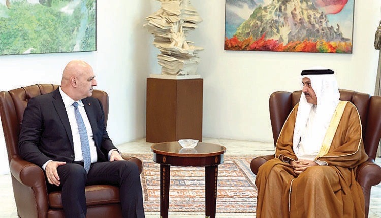 صقر غباش في بعبدا ناقلاً تمنيات بن زايد بدوام الإستقرار في لبنان