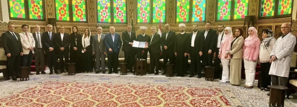 المفتي دريان تسلّم من شقير هبة للمركز الصحي العام التابع لدار الفتوى في عائشة بكار: يداه ممدودتان دائمًا بالعطاء والخير
