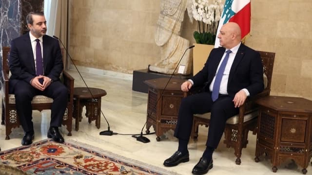 رئيس الجمهورية تسلم من الشيباني دعوة رسمية لزيارة دمشق وأكد تمسك لبنان باقامة علاقات أخوية ورحب بتشكيل اللجنة العليا بين البلدين