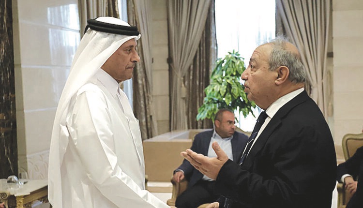 السفارة القطرية استقبلت المعزّين بالأمير الوالد