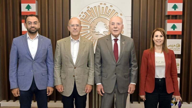 دبوسي يستقبل وزير التنمية الإدارية الدكتور فادي مكي بحضور الدكتور هاني الشعراني