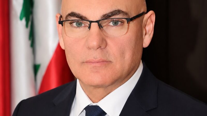 الدكتور يونس الحسن الوضع الصحي مقلقا وحق الإنسان في العلاج ليس ترفاً ويجب أن يكون متاحاً لكل مواطن