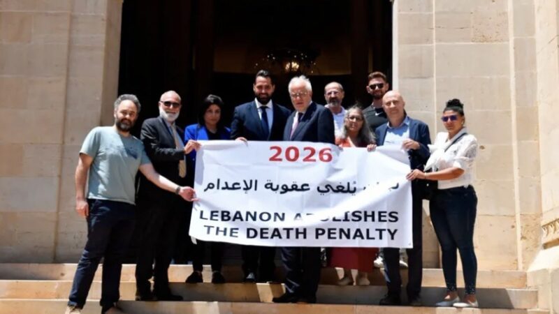 قانون العفو العام لا يجب أن يمرّ من دون الاخذ برأي مؤسسة الجيش”.