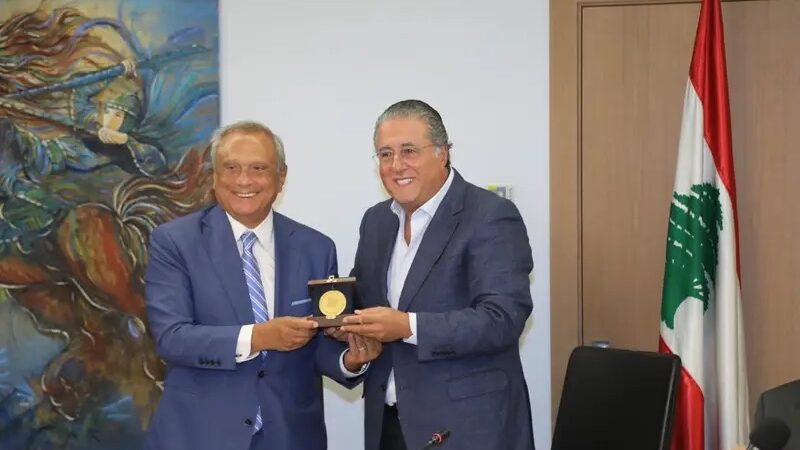 الهيئات الاقتصادية اللبنانية تكرّم رئيس مصرف الإسكان أنطوان حبيب تقديراً لجهوده في إستنهاض مصرف الإسكان وعطاءاته الاقتصادية والاجتماعية