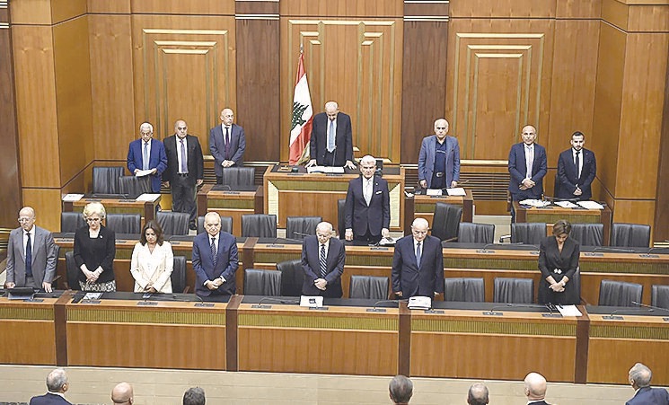 هزلت حكومة الفتنة والعتمة