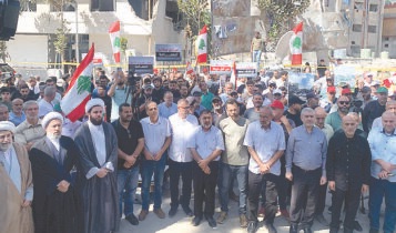 إعتصام أمام سرايا النبطية: لعودة النازحين والإعمار ودفع بدلات الإيواء