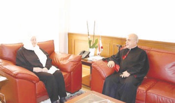 الحريري التقت المونسنيور أبو كسم ومجلسي بلديتي الجبين والشواليق