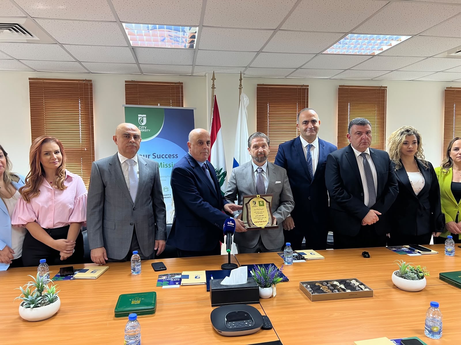 توقيع مذكرة تفاهم بين جامعة المدينة وتجمع الصناعيين في البقاع برعاية النائب فيصل كرامي