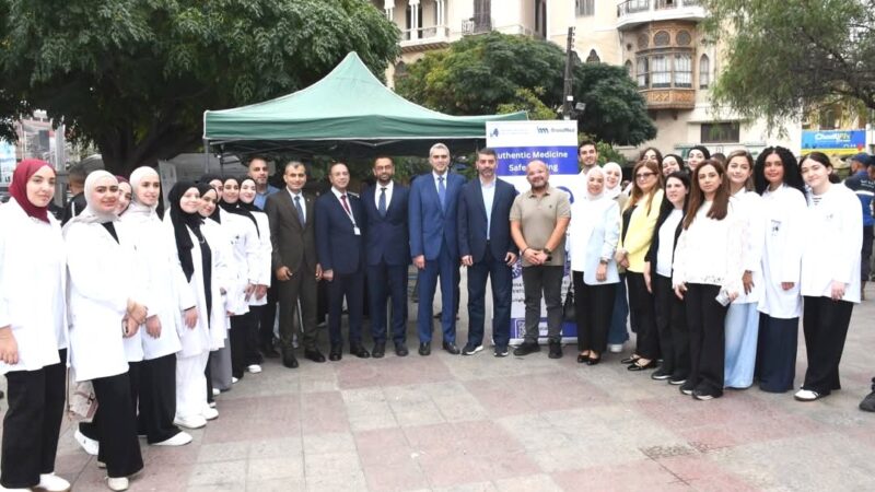 بلدية طرابلس تشارك في إحياء اليوم العالمي للصيادلة في ساحة التل