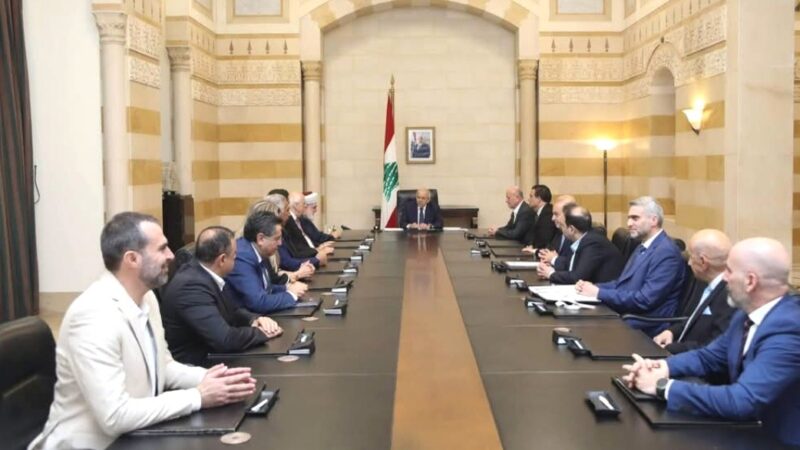 رئيس بلدية طرابلس شارك في الإجتماع الذي ترأسه رئيس الحكومة في السراي الكبير لإيجاد حل مستدام لازمة النفايات في طرابلس ومدن الغيحاء
