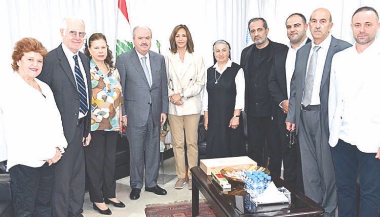جابر يبحث مع سفيرة سويسرا في لبنان ووزير المالية المصري تعزيز التعاون المالي