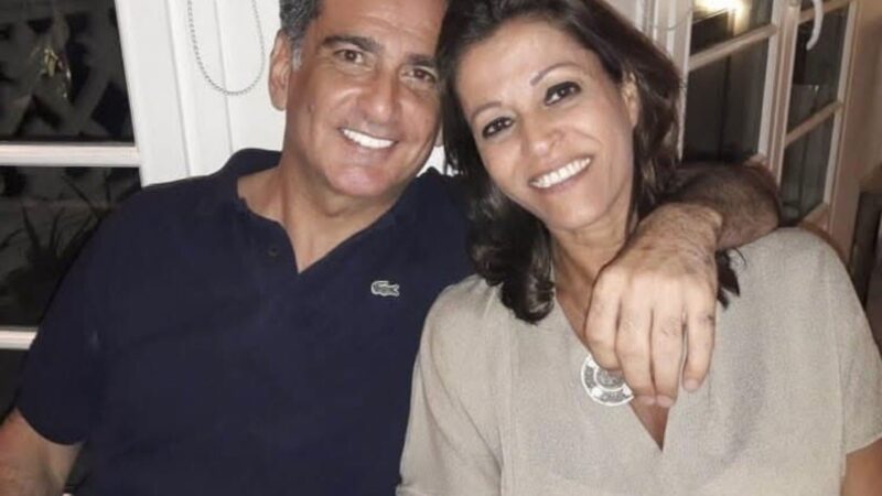 بمزيدٍ من الحزن والأسى، تلقّينا نبأ وفاة السيدة منى منلا الأحدب، زوجة النائب السابق الصديق مصباح الأحدب، بعد معاناةٍ مع المرض.